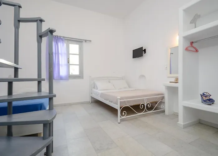 Depis & * Naxos City