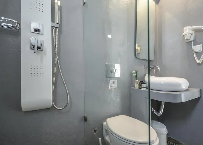 アパート Depis & *